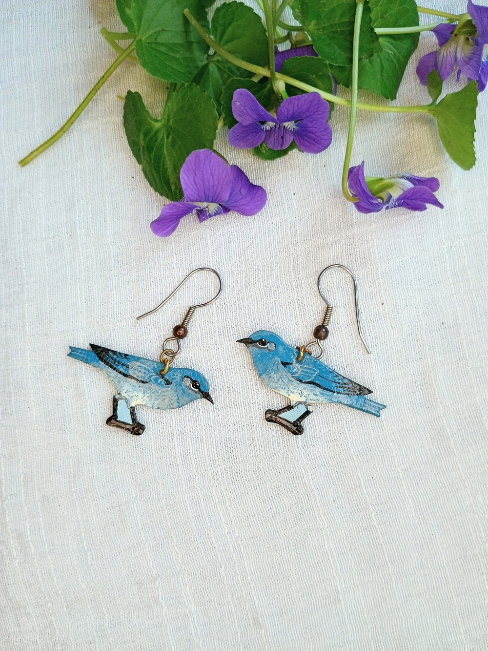 🧚🏾‍♀️ FAIRY CORE 🧚🏾‍♀️ VTG artisan crafted bluebird earrings, Cottage Core